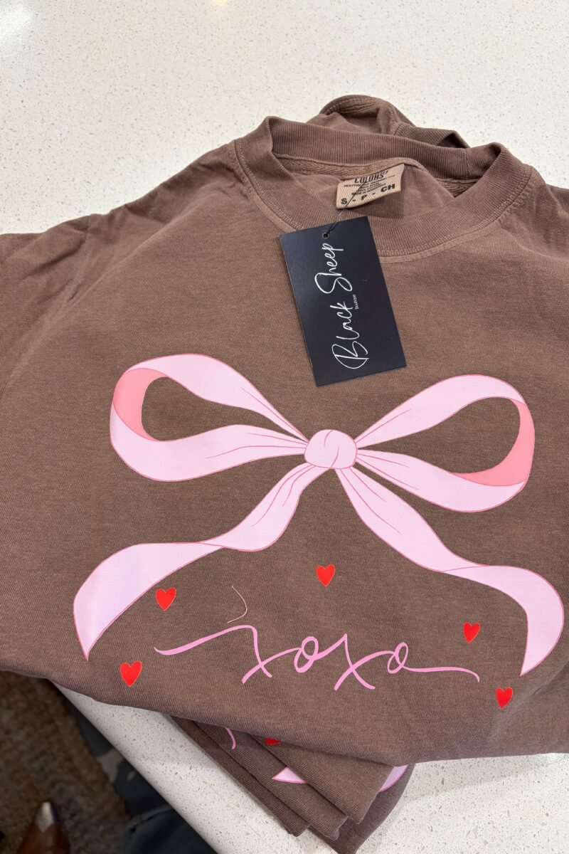 XOXO Tee